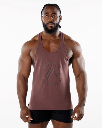 Alphalete Fitted Performance Stringer Merlot | 219-DATESP