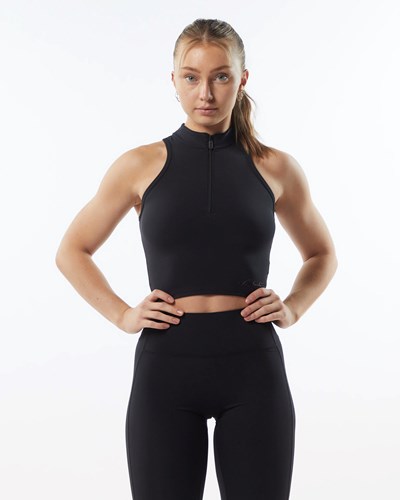 Alphalete High Neck Crop Tank Blackout | 245-DTEGZN