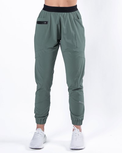 Alphalete Woven 4-Way Stretch 28" Pant Zelene | 420-ZNHXPE