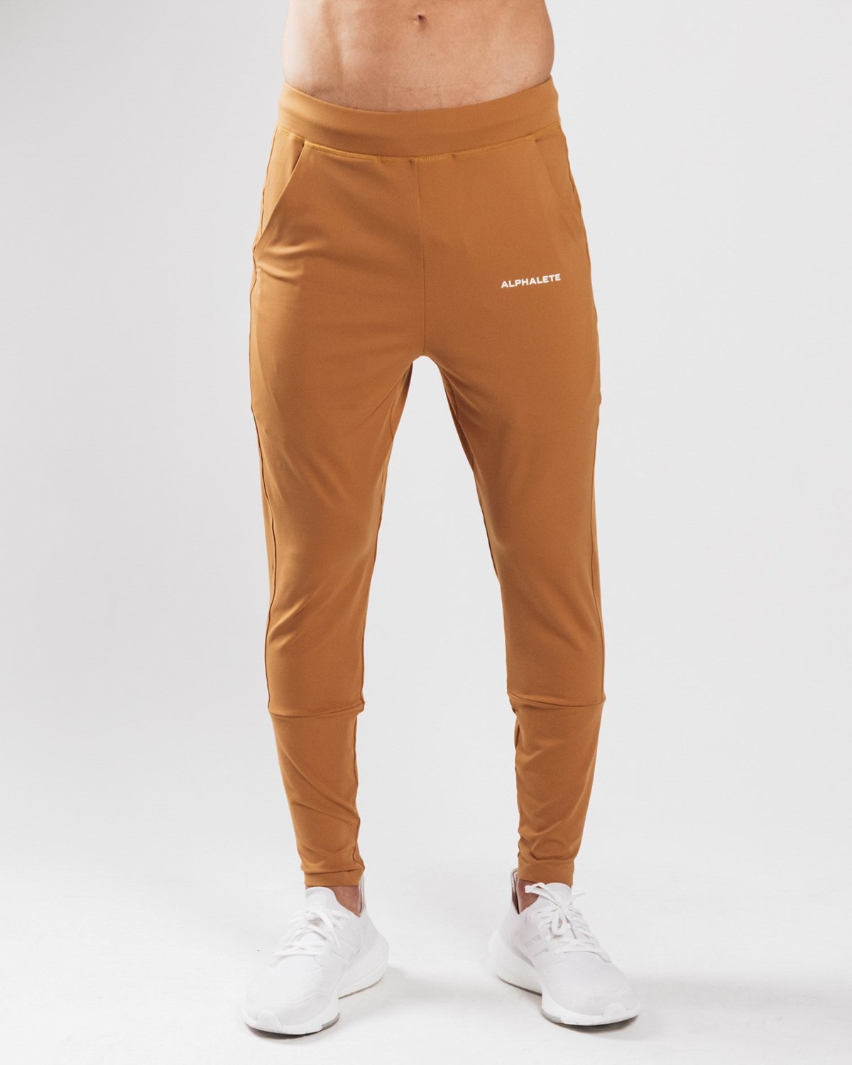 Alphalete 4-Way Stretch Jogger Camel | 571-VRPJBZ