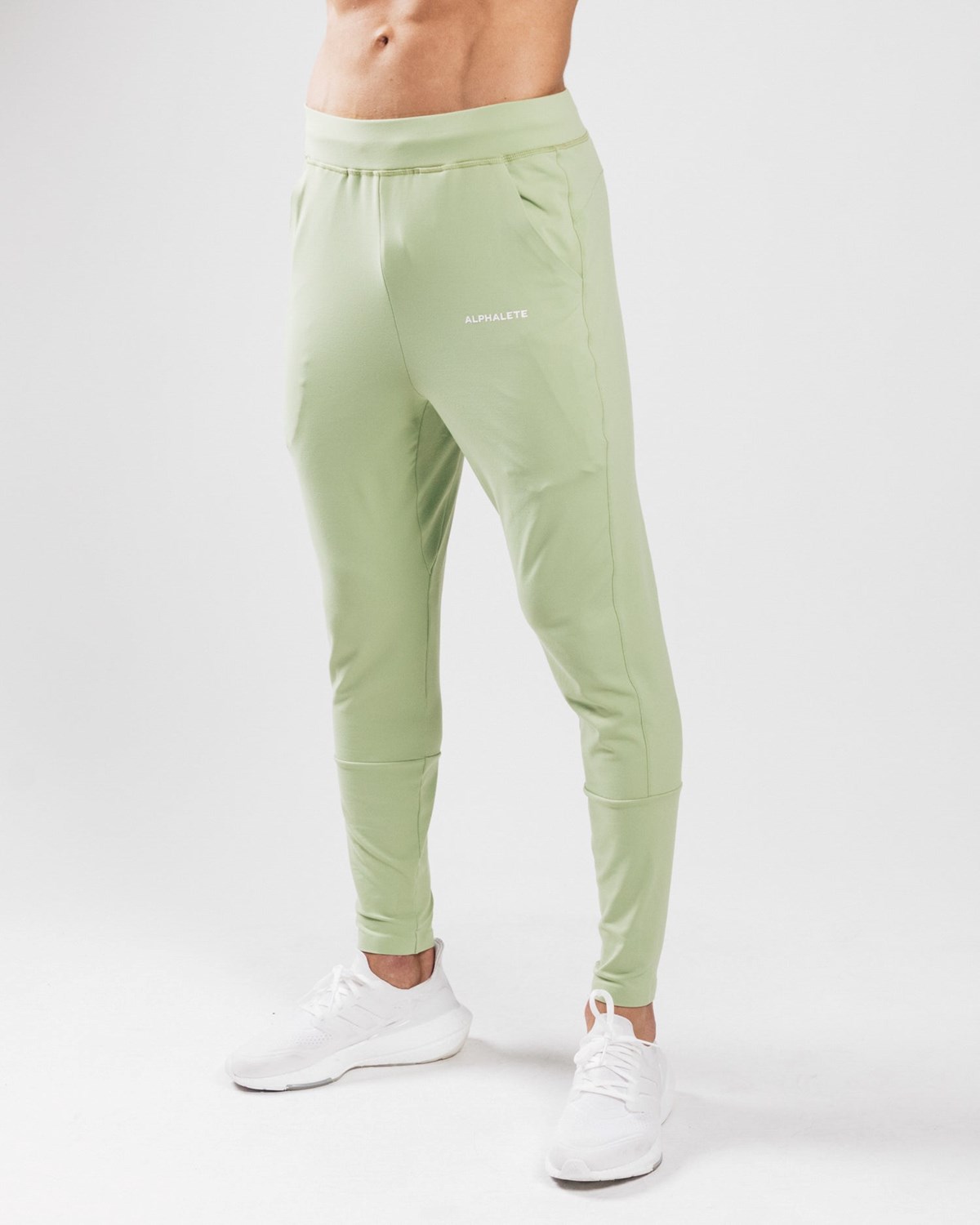 Alphalete 4-Way Stretch Jogger Frozen Spring | 382-BKSYNI