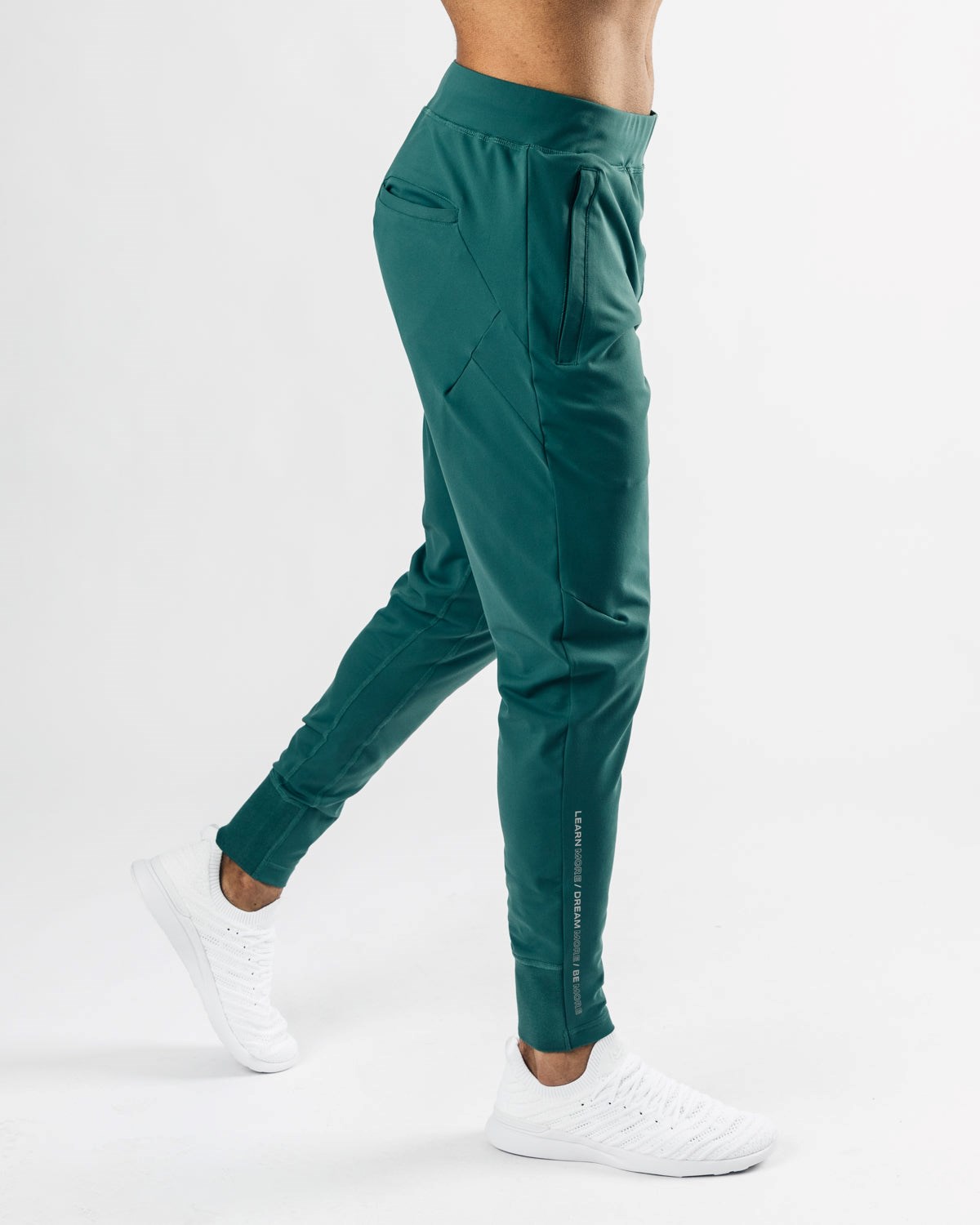 Alphalete 4-Way Stretch Jogger Modre | 349-NRUSGM