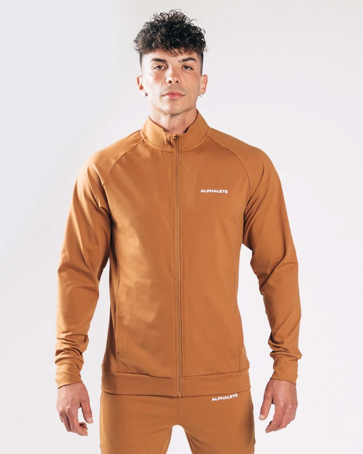 Alphalete 4-Way Stretch Tracking Jacket Camel | 086-YALFOE