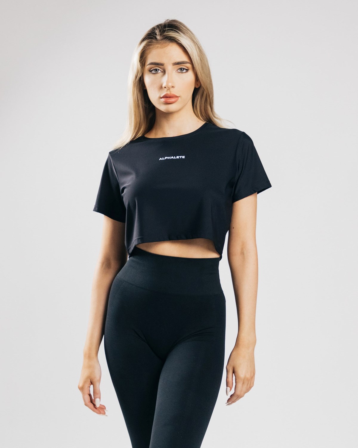 Alphalete Cropped Lahke Kratke Sleeve Čierne | 647-ZEBFKN