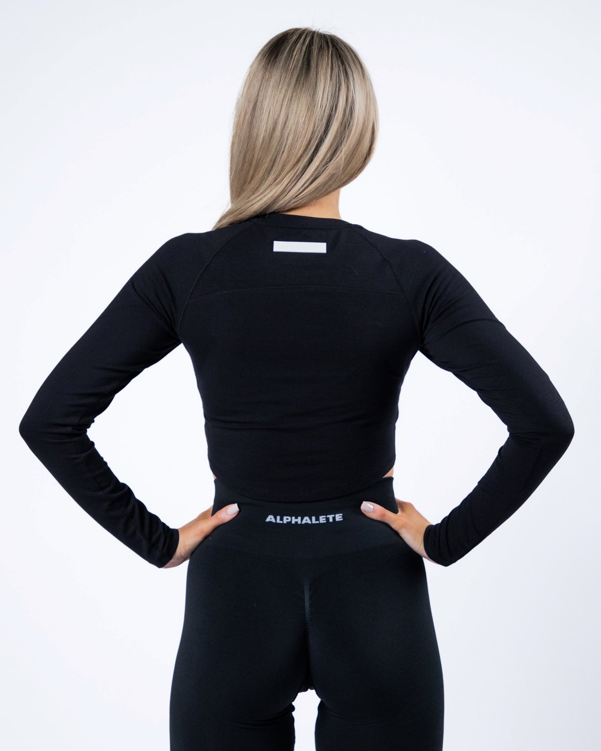 Alphalete Cropped Premium Long Sleeve Čierne | 523-VWHJXQ