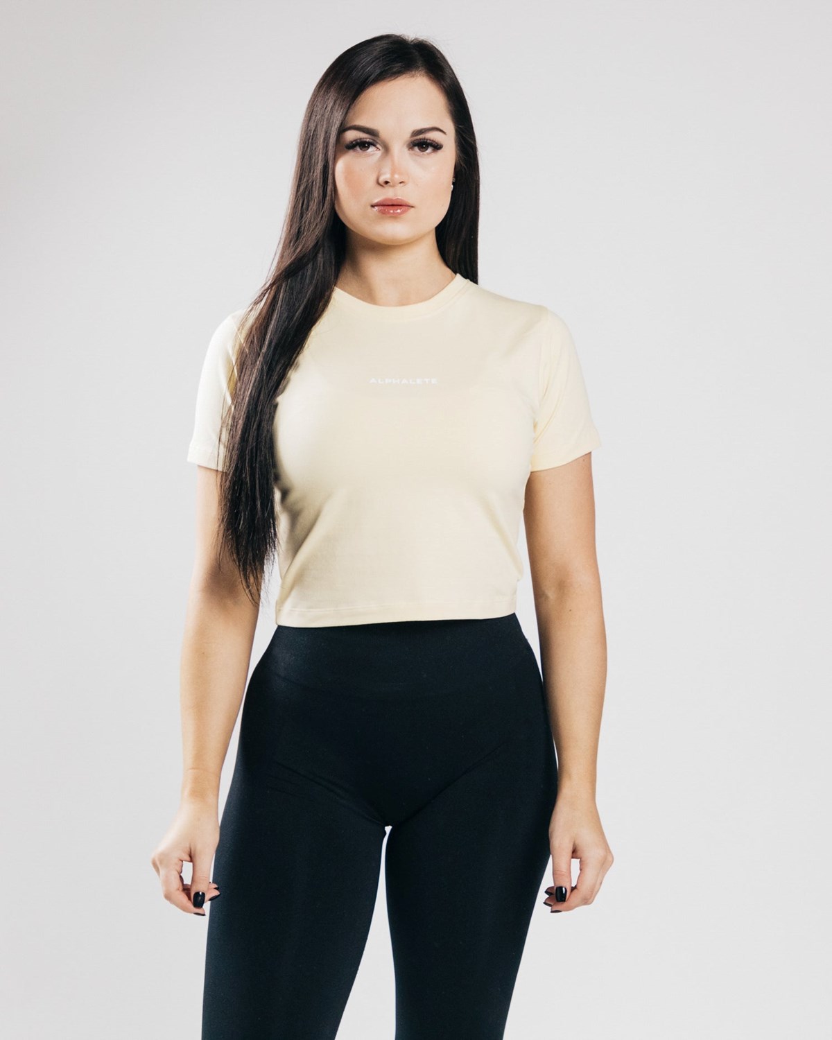 Alphalete Fitted Performance Crop Sea Salt | 730-UVFJPB