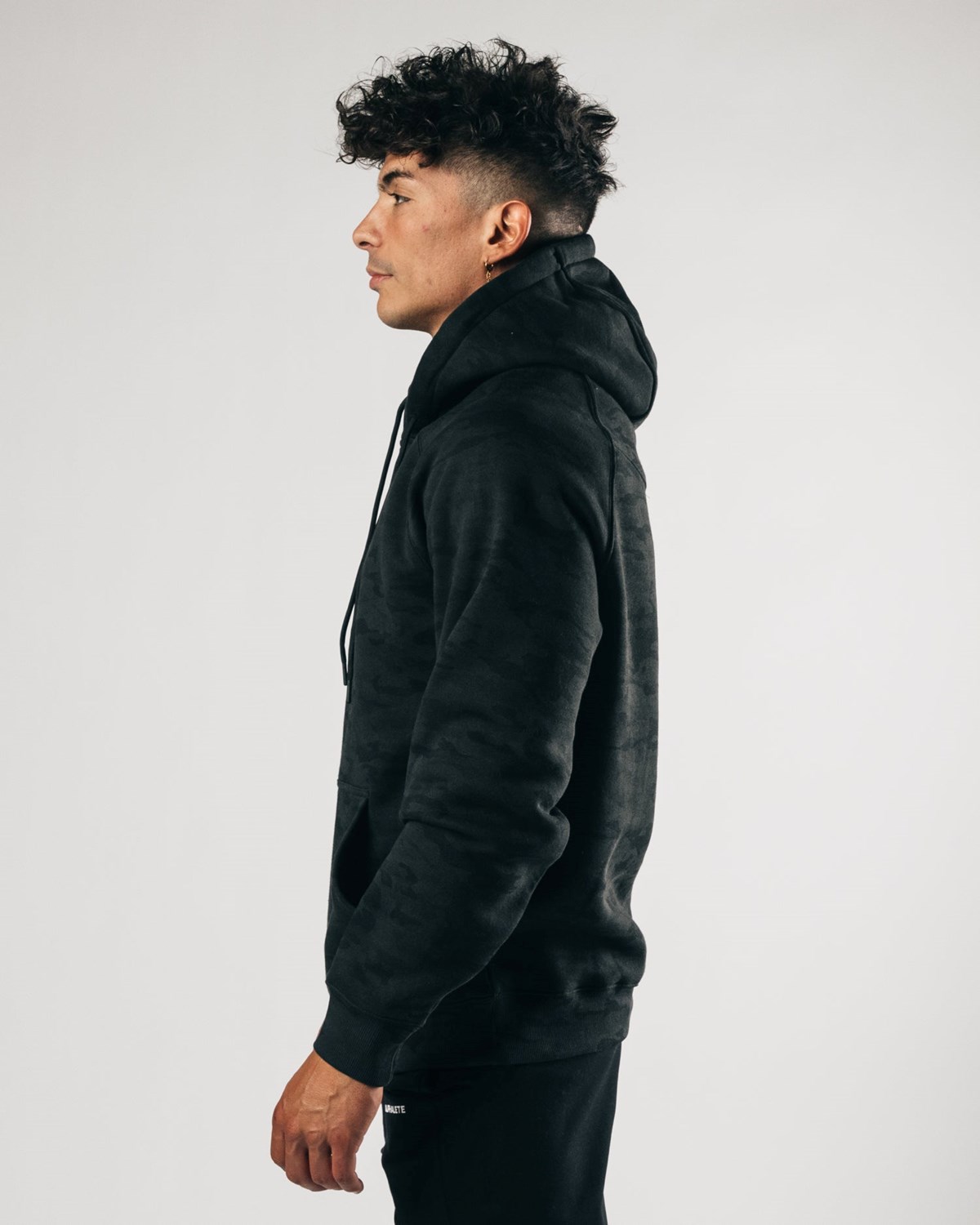 Alphalete Fitted Performance Hoodie Darkest Hour | 186-FHPJXC