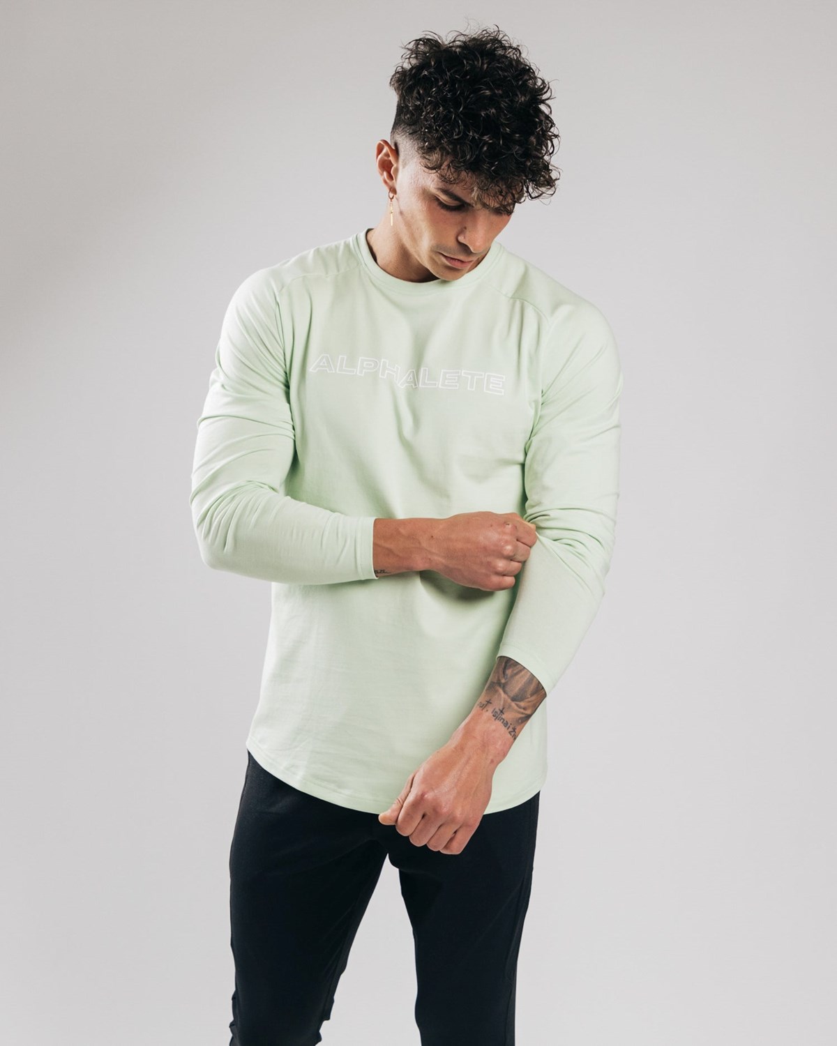 Alphalete Fitted Performance Long Sleeve Frozen Spring | 680-VEDFZH