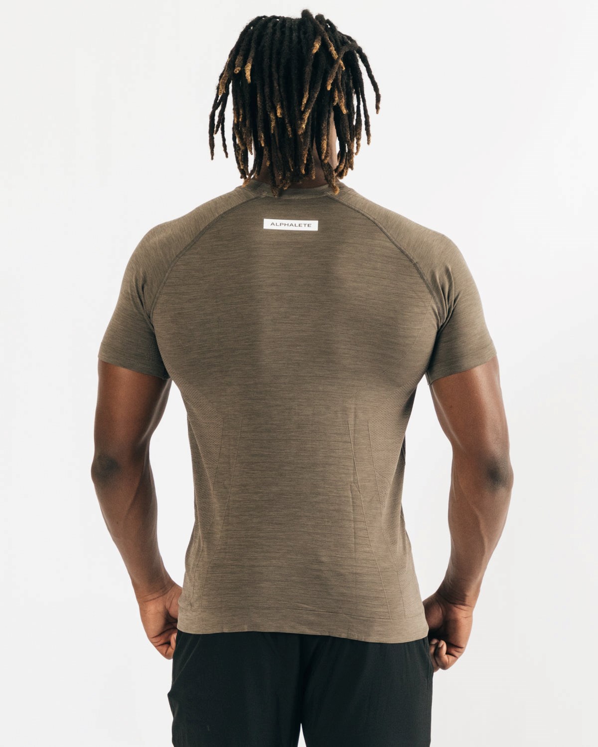 Alphalete High Performance Seamless Kratke Sleeve Tee Mocha | 540-MDBUTW