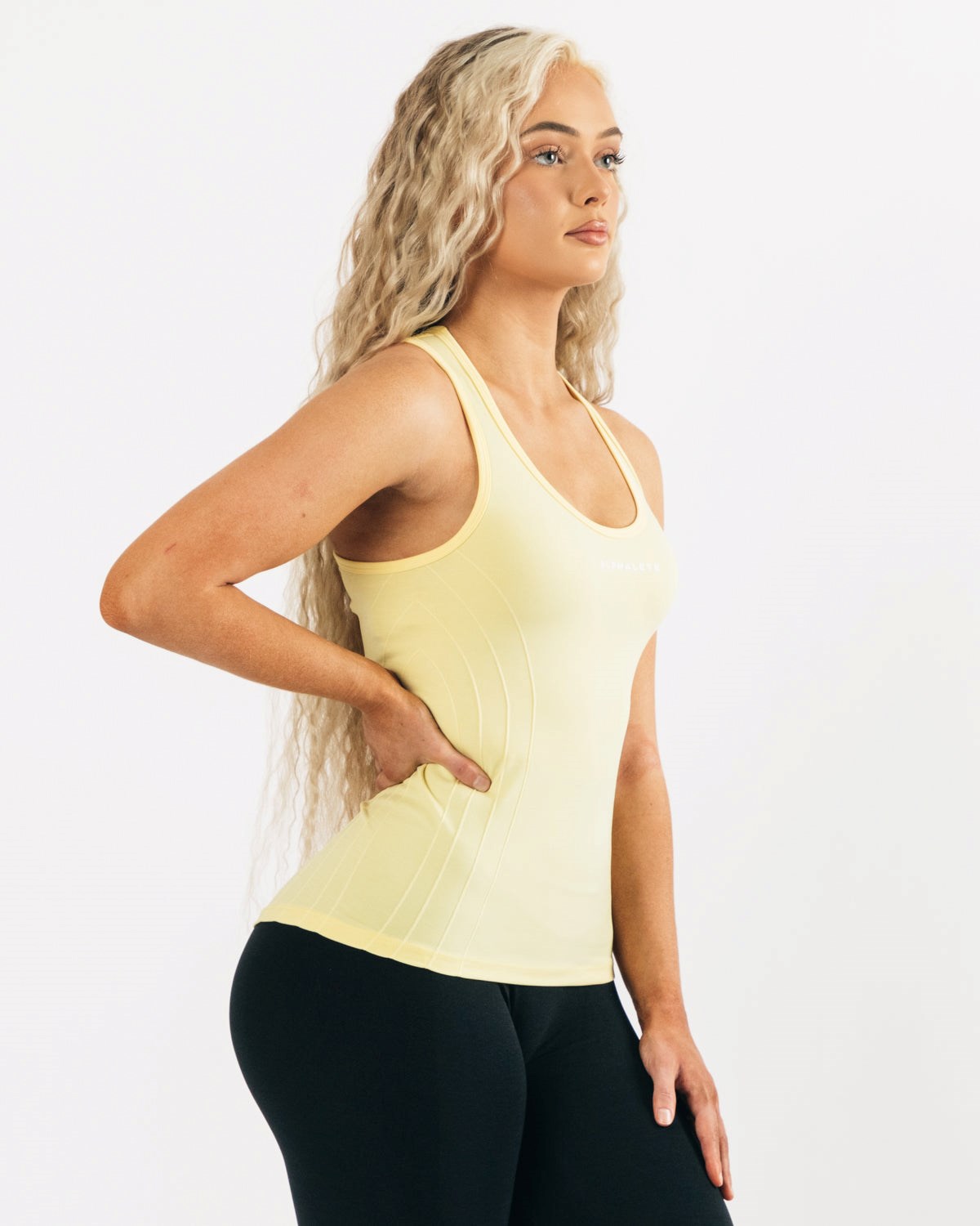 Alphalete High Performance Seamless Tank Lemonade | 869-SDUPVF