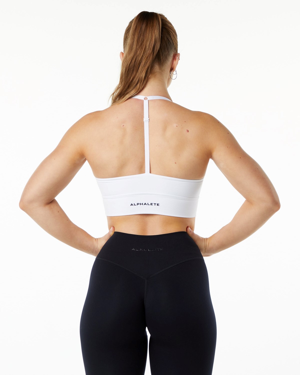 Alphalete Medium-Impact Luxury Sports Bra Biele | 087-ZJQWND