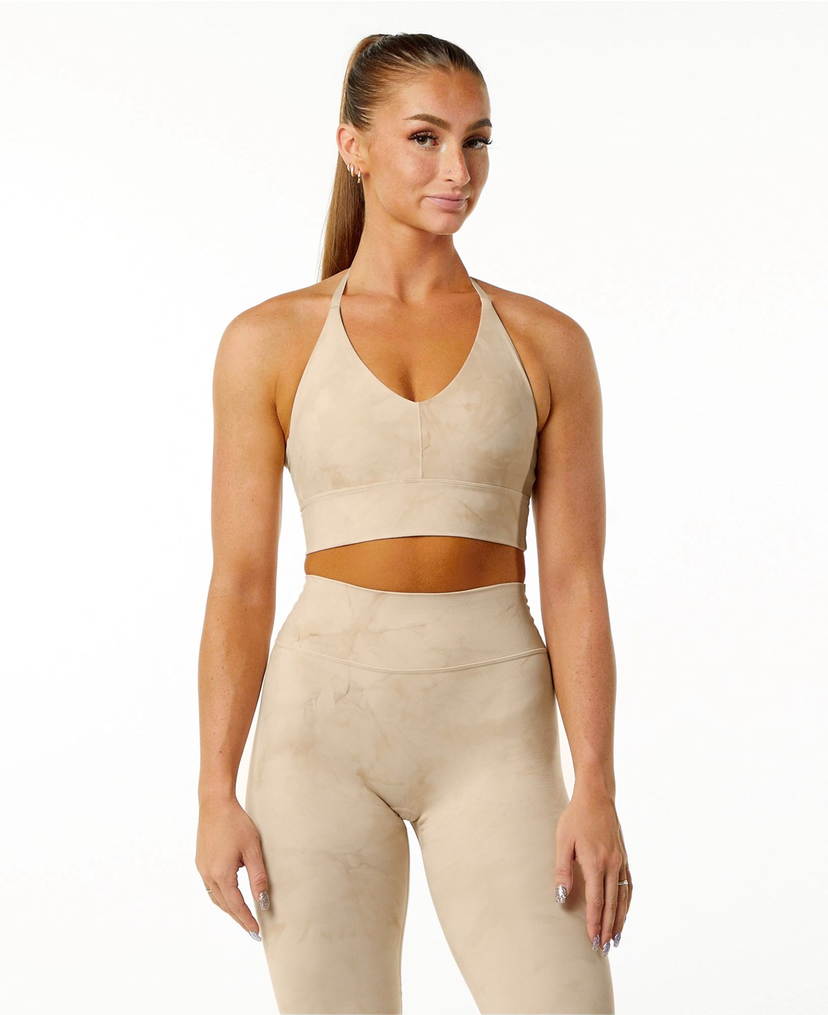 Alphalete Medium-Impact Luxury Sports Bra Hazelnut | 103-XHUZNE