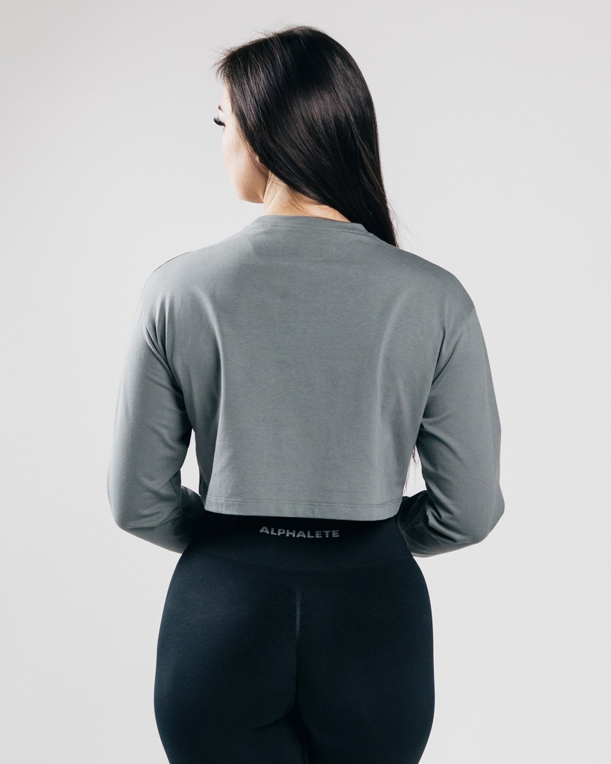 Alphalete Oversized Performance Long Sleeve Crop Concrete | 283-MTLBOQ