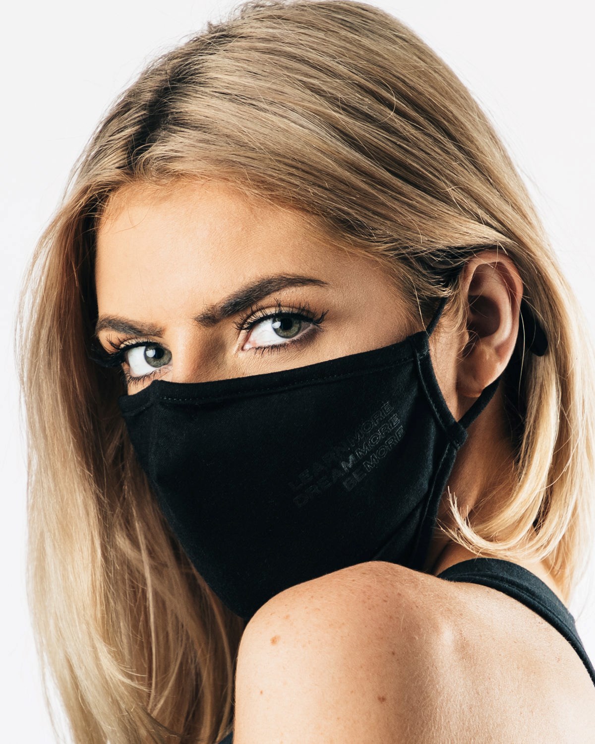 Alphalete Reusable Face Mask Čierne | 065-FNBMUP