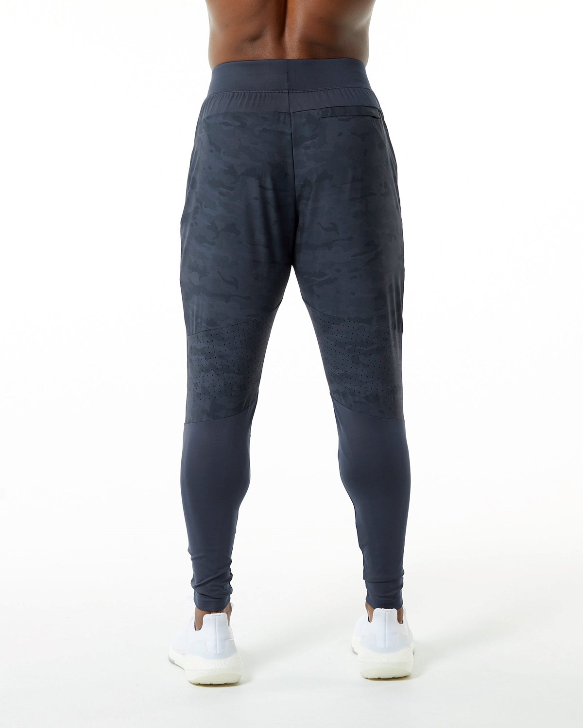 Alphalete Woven 4-Way Stretch 29